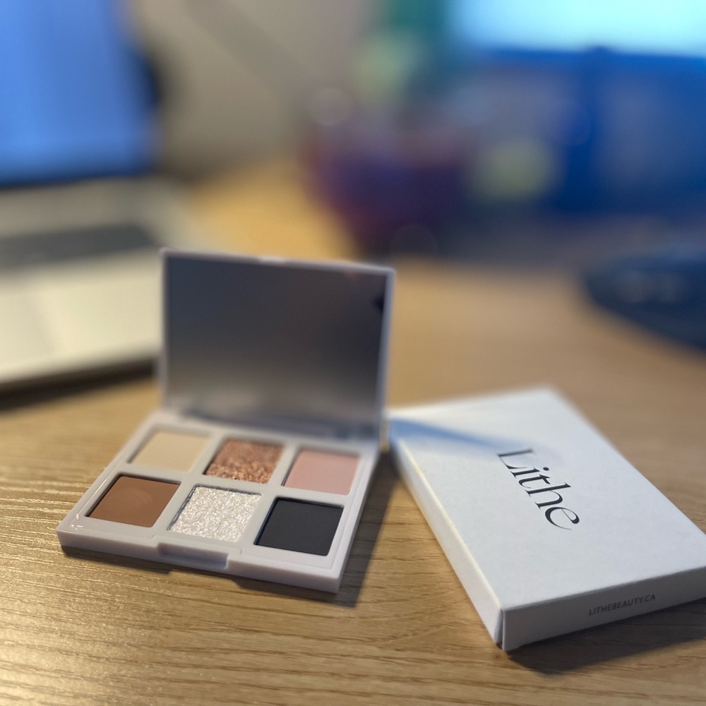 Lithe Astral Eyeshadow Palette with Neutral and Shimmer Shades